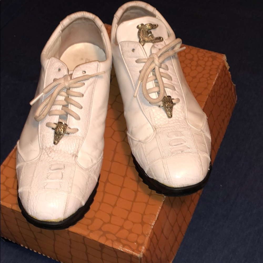 Men’s Ostrich Sneakers sz9